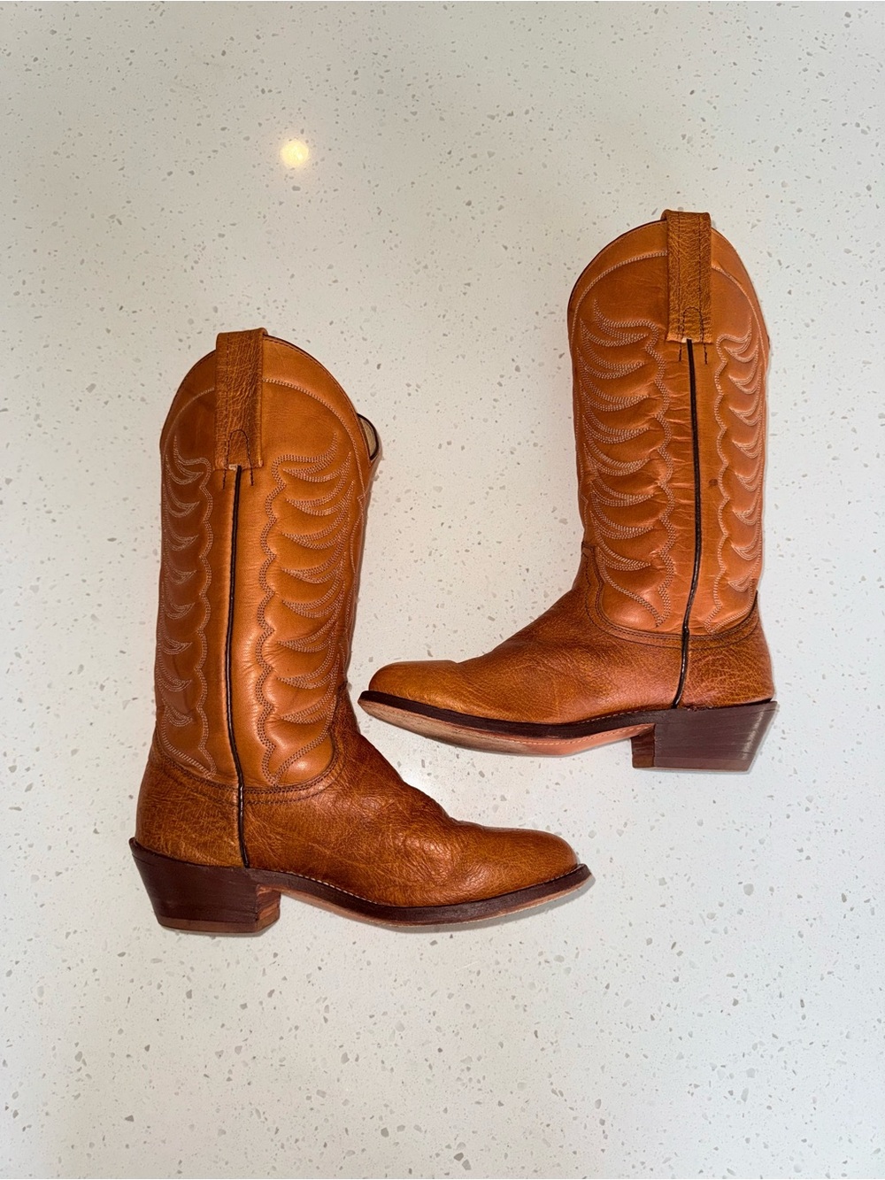 Vintage 1970s Frye Women's Tan Leather Western Heeled Boots - Picture 7 of 12
